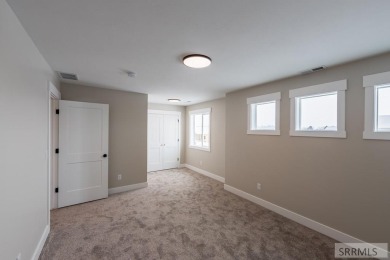 LANDSCAPING INCLUDED & MOVE-IN READY! Welcome to your new home on Sage Lakes Municipal Golf Course in Idaho - for sale on GolfHomes.com, golf home, golf lot