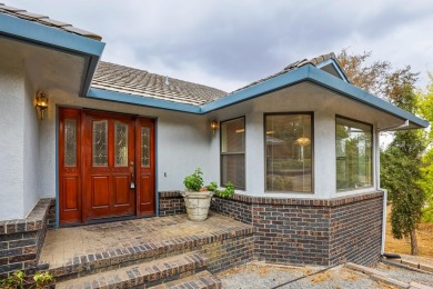 Presenting this traditional, single-story home on .39 acre with on La Contenta Golf Course in California - for sale on GolfHomes.com, golf home, golf lot