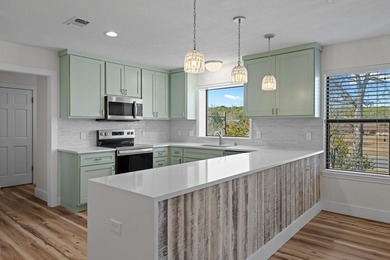 Stunning, fully remodeled 3-bedroom home + office in the on Riverhill Country Club in Texas - for sale on GolfHomes.com, golf home, golf lot