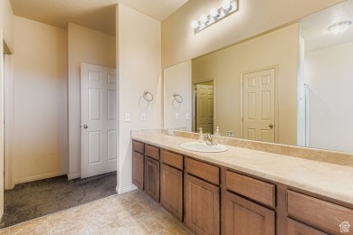 Welcome to your charming mid-unit townhouse in Sandy, perfectly on River Oaks Golf Course in Utah - for sale on GolfHomes.com, golf home, golf lot