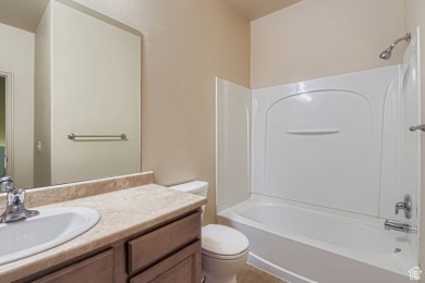 Welcome to your charming mid-unit townhouse in Sandy, perfectly on River Oaks Golf Course in Utah - for sale on GolfHomes.com, golf home, golf lot