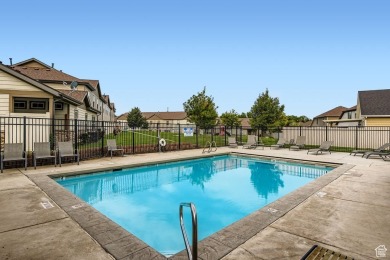 Welcome to your charming mid-unit townhouse in Sandy, perfectly on River Oaks Golf Course in Utah - for sale on GolfHomes.com, golf home, golf lot