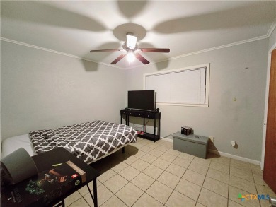 Owner Financing available! NEW ROOF 2021! NEW HVAC System on Sammons Golf Links in Texas - for sale on GolfHomes.com, golf home, golf lot