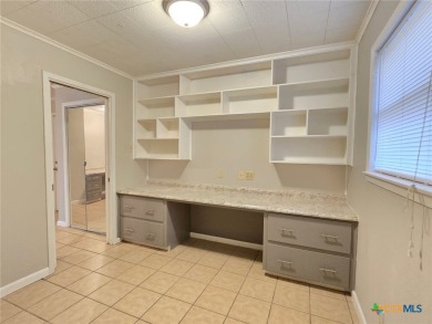Owner Financing available! NEW ROOF 2021! NEW HVAC System on Sammons Golf Links in Texas - for sale on GolfHomes.com, golf home, golf lot