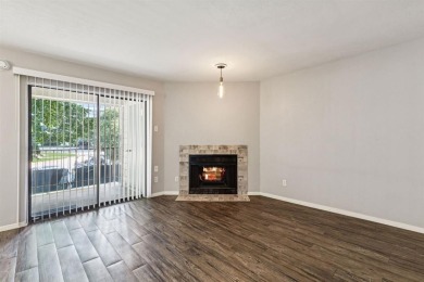 Welcome to 2505 Wedglea Drive, Unit #209--an updated and stylish on Stevens Park Golf Course in Texas - for sale on GolfHomes.com, golf home, golf lot