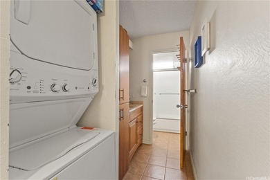 Breezy end/corner unit with golf course views near Pearlridge! on Pearl Country Club in Hawaii - for sale on GolfHomes.com, golf home, golf lot