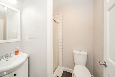 MOTIVATED SELLERS! Step inside this charming 3-bedroom, 2-bath on Meadowbrook Golf Course in Indiana - for sale on GolfHomes.com, golf home, golf lot