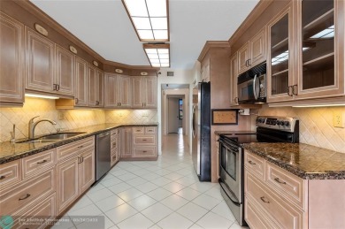 LUXURY, SPACE  VIEWS--THIS 3BR, 2.5BA CORNER CONDO HAS IT ALL! on Boca Pointe Country Club in Florida - for sale on GolfHomes.com, golf home, golf lot