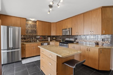 Live the retirement lifestyle you've dreamed of in this on The Links at Carillon in Illinois - for sale on GolfHomes.com, golf home, golf lot