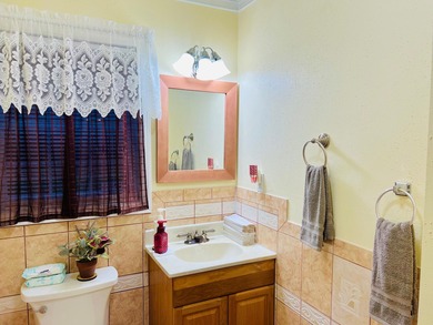 2105 Larkspur Lane - Comfort, Style & Convenience in the Poconos on Pocono Farms Country Club in Pennsylvania - for sale on GolfHomes.com, golf home, golf lot