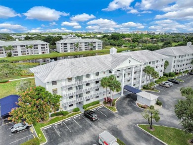 Fabulous, remodeled Penthouse 2 bed-2 bath condo in Whitehall II on Pine Island Ridge Country Club in Florida - for sale on GolfHomes.com, golf home, golf lot