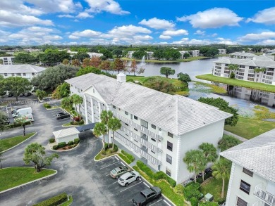 Fabulous, remodeled Penthouse 2 bed-2 bath condo in Whitehall II on Pine Island Ridge Country Club in Florida - for sale on GolfHomes.com, golf home, golf lot