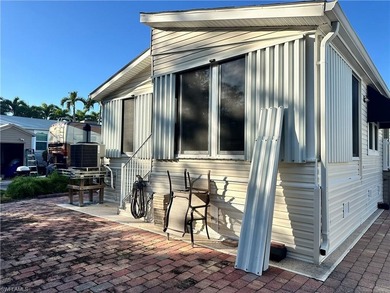 SILVER LAKES R/V and GOLF RESORT: You have arrived at one of on Silver Lakes Resort and Golf Club in Florida - for sale on GolfHomes.com, golf home, golf lot