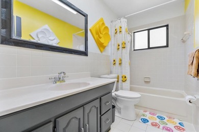 Welcome to this cozy single-family home in Sunrise Golf Village on Sunrise Lakes Phase III in Florida - for sale on GolfHomes.com, golf home, golf lot