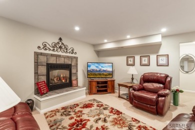 Come see this beautiful, meticulous, well maintained town-home on Sand Creek Golf Course in Idaho - for sale on GolfHomes.com, golf home, golf lot