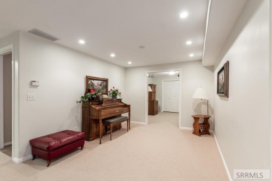 Come see this beautiful, meticulous, well maintained town-home on Sand Creek Golf Course in Idaho - for sale on GolfHomes.com, golf home, golf lot