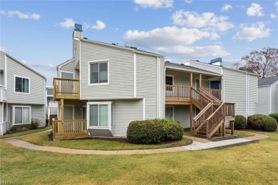 Beautiful, spacious 2 bedroom, 2 bath, 1st floor condo in on Kempsville Greens Municipal Golf Course in Virginia - for sale on GolfHomes.com, golf home, golf lot