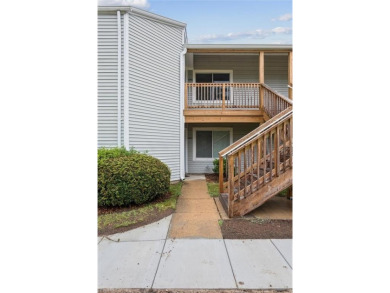 Beautiful, spacious 2 bedroom, 2 bath, 1st floor condo in on Kempsville Greens Municipal Golf Course in Virginia - for sale on GolfHomes.com, golf home, golf lot
