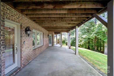 Welcome to this beautifully remodeled 1-story basement home on Verdict Ridge Golf and Country Club in North Carolina - for sale on GolfHomes.com, golf home, golf lot