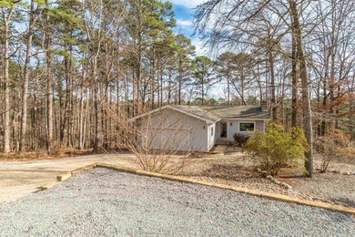 MOVE IN READY and only 4 minutes from the West Gate! This on DeSoto Golf Course in Arkansas - for sale on GolfHomes.com, golf home, golf lot