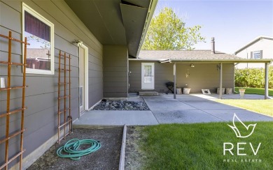 Beautiful five bedroom (could be seven), three bath home on a 15 on Olive Glenn Golf and Country Club in Wyoming - for sale on GolfHomes.com, golf home, golf lot