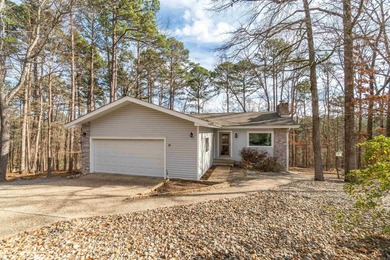 MOVE IN READY and only 4 minutes from the West Gate! This on DeSoto Golf Course in Arkansas - for sale on GolfHomes.com, golf home, golf lot