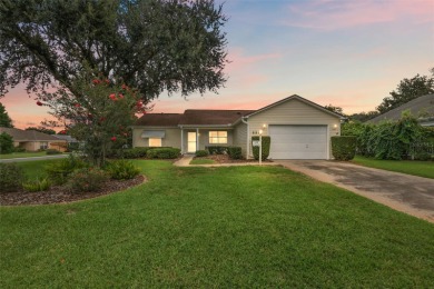 Fantastic TURNKEY 2/2 Laramie with WONDERFUL UNDER-AIR FLORIDA on El Diablo Executive Golf Course in Florida - for sale on GolfHomes.com, golf home, golf lot