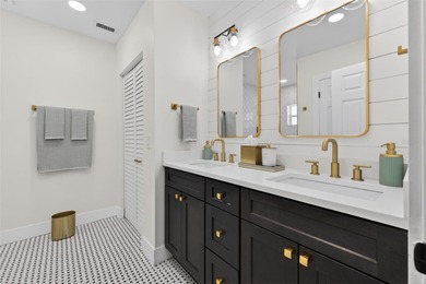 Wake up to bright Florida mornings in this inviting Belleair on Belleview Biltmore Golf Club in Florida - for sale on GolfHomes.com, golf home, golf lot