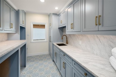 Fully renovated in 2025, 127 Hilton Head Island Drive is a rare on Pinnacle Golf and Boat Club in Texas - for sale on GolfHomes.com, golf home, golf lot