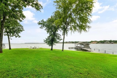 Fully renovated in 2025, 127 Hilton Head Island Drive is a rare on Pinnacle Golf and Boat Club in Texas - for sale on GolfHomes.com, golf home, golf lot