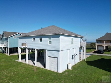 This custom 4-bedroom, 2.5-bathroom home is situated in the on Crystal Beach Community Golf Course in Texas - for sale on GolfHomes.com, golf home, golf lot