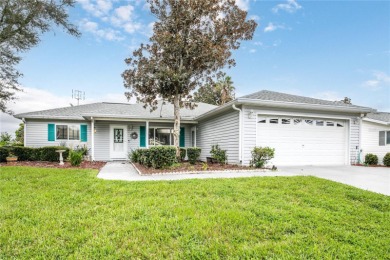 Turnkey 2 bedroom, 2 bath home on a corner lot!  Move right in on The Links of Spruce Creek in Florida - for sale on GolfHomes.com, golf home, golf lot