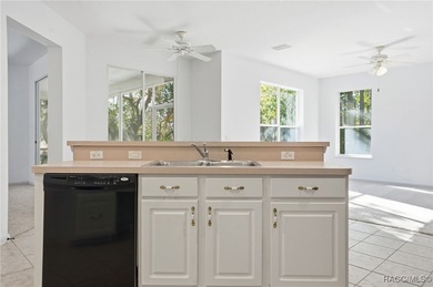 MOVE-IN READY AND WELL-MAINTAINED HOME in Sugarmill Woods on a on Sugarmill Woods Golf and Country Club in Florida - for sale on GolfHomes.com, golf home, golf lot