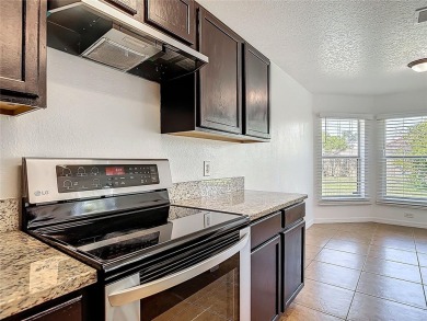 Under contract-accepting backup offers. One or more photo(s) has on Wedgefield Golf Club in Florida - for sale on GolfHomes.com, golf home, golf lot