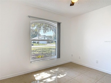Under contract-accepting backup offers. One or more photo(s) has on Wedgefield Golf Club in Florida - for sale on GolfHomes.com, golf home, golf lot