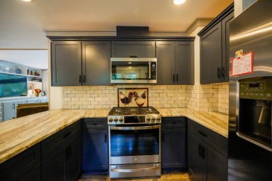Don't miss this rare JIM FOX design at Wildcat Cliffs Country on Wildcat Cliffs Country Club in North Carolina - for sale on GolfHomes.com, golf home, golf lot