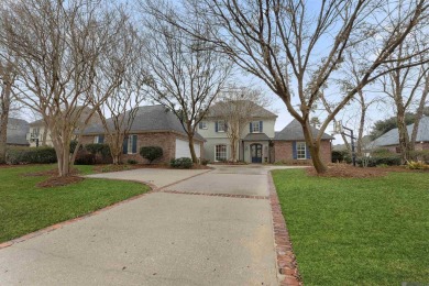 Exquisite 5-bedroom, 4.5 bathroom home located in the on University Club in Louisiana - for sale on GolfHomes.com, golf home, golf lot