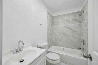Welcome to this Dallas Gem! Conveniently located near I35 & less on Cedar Crest Golf Course in Texas - for sale on GolfHomes.com, golf home, golf lot