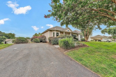 A rare opportunity!  Immaculate, Exceptionally maintained MOVE on Mariners Landing Golf and Country Club in Virginia - for sale on GolfHomes.com, golf home, golf lot