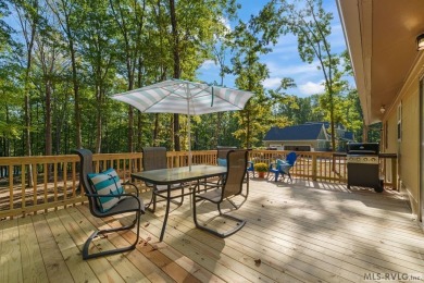 BUGGS ISLAND LAKEFRONT BUNGALOW: *FALL* in love with this 3 on Kinderton Country Club in Virginia - for sale on GolfHomes.com, golf home, golf lot