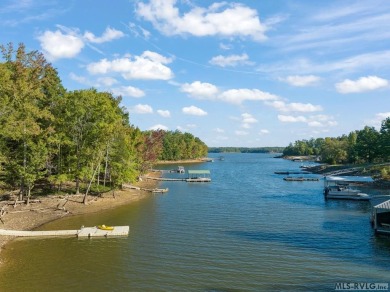 BUGGS ISLAND LAKEFRONT BUNGALOW: *FALL* in love with this 3 on Kinderton Country Club in Virginia - for sale on GolfHomes.com, golf home, golf lot