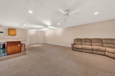 A rare opportunity!  Immaculate, Exceptionally maintained MOVE on Mariners Landing Golf and Country Club in Virginia - for sale on GolfHomes.com, golf home, golf lot