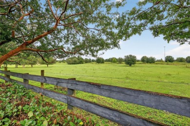 LOOKING FOR PRIVACY? WELL...HERE IT IS, IN THE VILLAGES FL! 
 on The Links of Spruce Creek in Florida - for sale on GolfHomes.com, golf home, golf lot