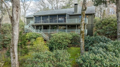 This beautifully updated home is located in the desirable on Highlands Falls Country Club in North Carolina - for sale on GolfHomes.com, golf home, golf lot