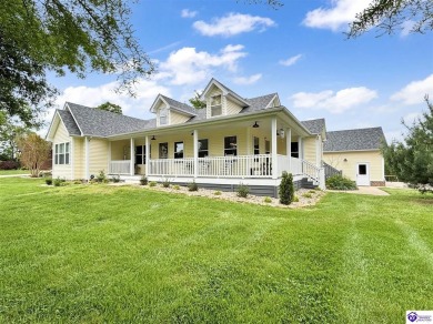 Perfectly positioned across from the golf course, this charming on Elizabethtown Country Club in Kentucky - for sale on GolfHomes.com, golf home, golf lot