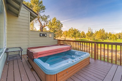 This stunning end-unit townhome overlooks the 8th Green at the on Eagle Crest Golf Resort - Resort Course in Oregon - for sale on GolfHomes.com, golf home, golf lot