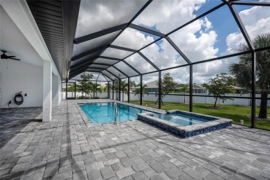 Welcome to your Florida dream home on a cul-de-sac in the on Rotonda Golf and Country Club The Palms Course in Florida - for sale on GolfHomes.com, golf home, golf lot