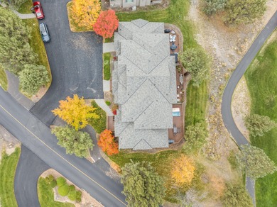 This stunning end-unit townhome overlooks the 8th Green at the on Eagle Crest Golf Resort - Resort Course in Oregon - for sale on GolfHomes.com, golf home, golf lot
