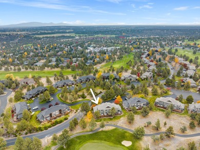 This stunning end-unit townhome overlooks the 8th Green at the on Eagle Crest Golf Resort - Resort Course in Oregon - for sale on GolfHomes.com, golf home, golf lot
