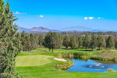 This stunning end-unit townhome overlooks the 8th Green at the on Eagle Crest Golf Resort - Resort Course in Oregon - for sale on GolfHomes.com, golf home, golf lot